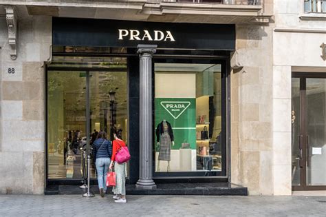 prada dom mody|Prada – Wikipedia, wolna encyklopedia.